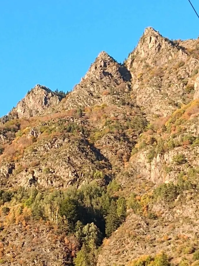 Chambre Ou Gite Dans Une Maison De Montagne - De Suzon A Zelie Entraigues  Homestay Entraigues (Isere)