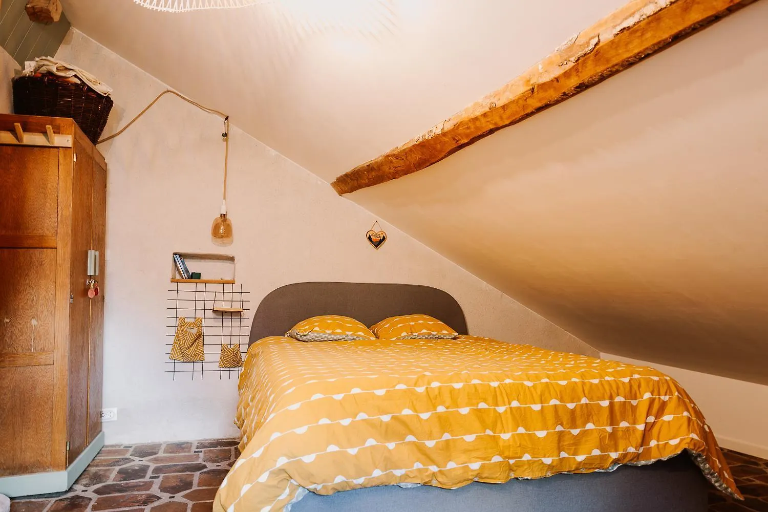 Homestay Chambre Ou Gite Dans Une Maison De Montagne - De Suzon A Zelie Entraigues